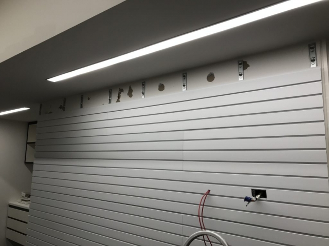 StoreWALL White Wall Panels