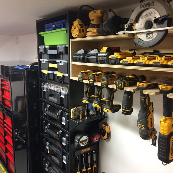 https://storewall.com.au/wp-content/uploads/2018/07/power-tool-shelves1.jpg